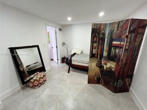 1102 NW 103rd St, Miami FL 33150