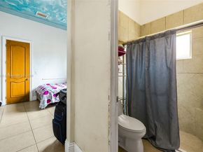 7761 SW 122 ave, Miami FL 33183