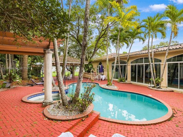 7761 SW 122 ave, Miami FL 33183