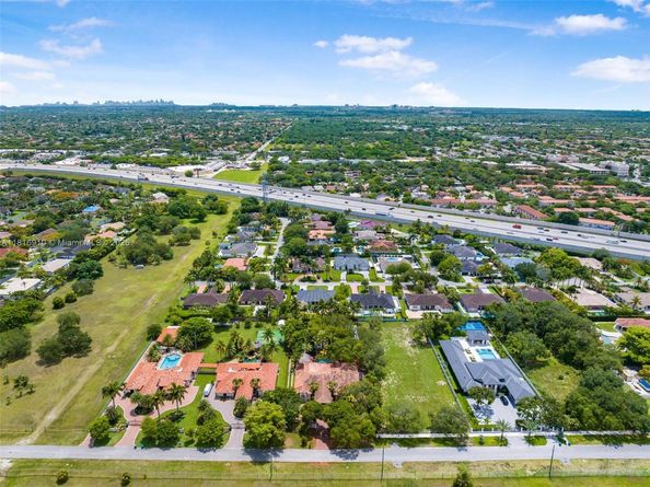 7761 SW 122 ave, Miami FL 33183