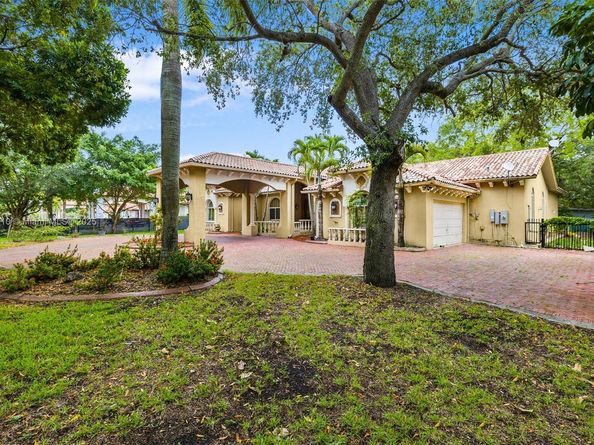 7761 SW 122 ave, Miami FL 33183