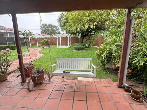 8331 SW 38th St, Miami FL 33155
