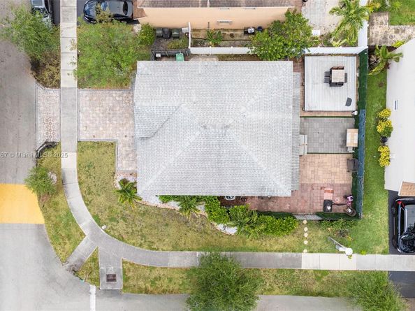 1463 NW 48th Ave, Coconut Creek FL 33063