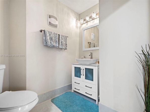1463 NW 48th Ave, Coconut Creek FL 33063