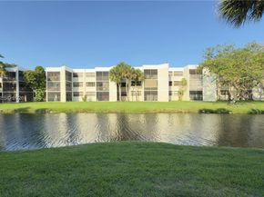 410 Lakeview Dr 103, Weston FL 33326