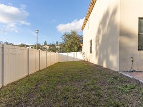 4638 NW 59th St, Tamarac FL 33319