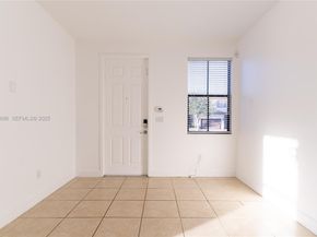 4638 NW 59th St, Tamarac FL 33319