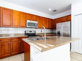 4638 NW 59th St, Tamarac FL 33319