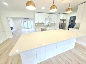 5713 NE 17th Ter, Fort Lauderdale FL 33334