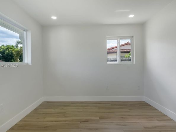 5713 NE 17th Ter, Fort Lauderdale FL 33334