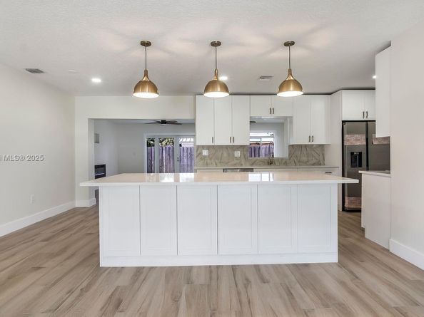 5713 NE 17th Ter, Fort Lauderdale FL 33334