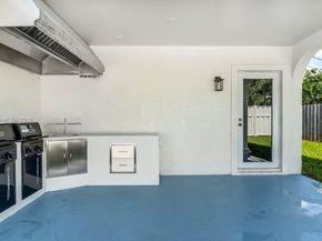 5713 NE 17th Ter, Fort Lauderdale FL 33334