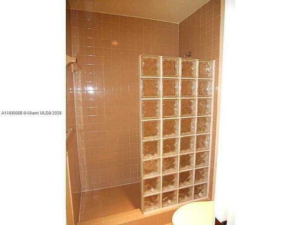 6985 NW 29th Ln, Fort Lauderdale FL 33309