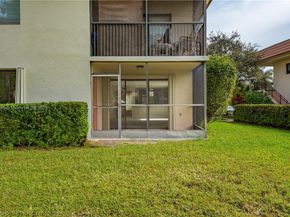 409 Lakeview Dr 101, Weston FL 33326