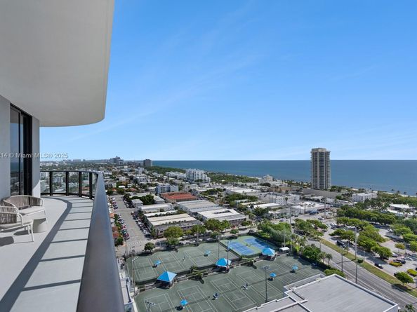 580 72 St 2101, Miami Beach FL 33141