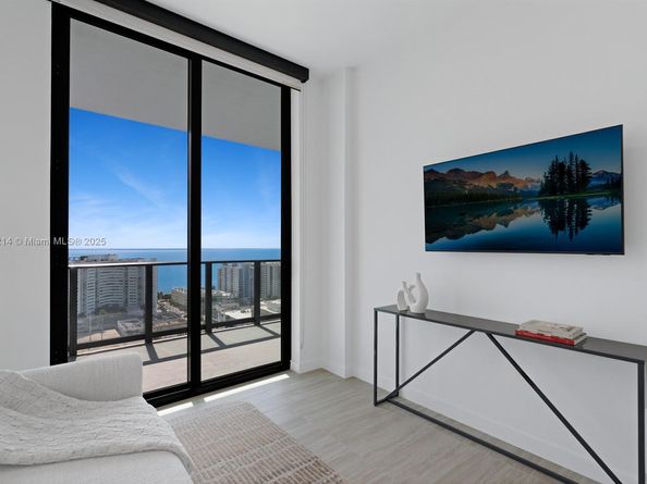 580 72 St 2101, Miami Beach FL 33141