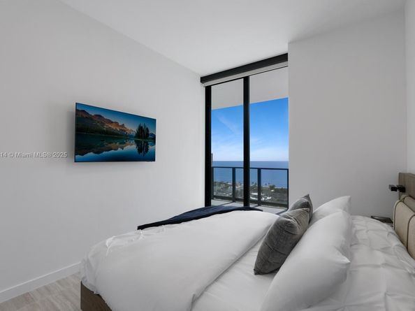 580 72 St 2101, Miami Beach FL 33141