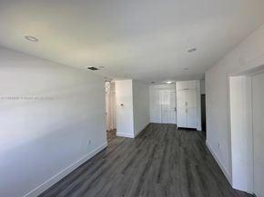774 NW 74th St, Miami FL 33150