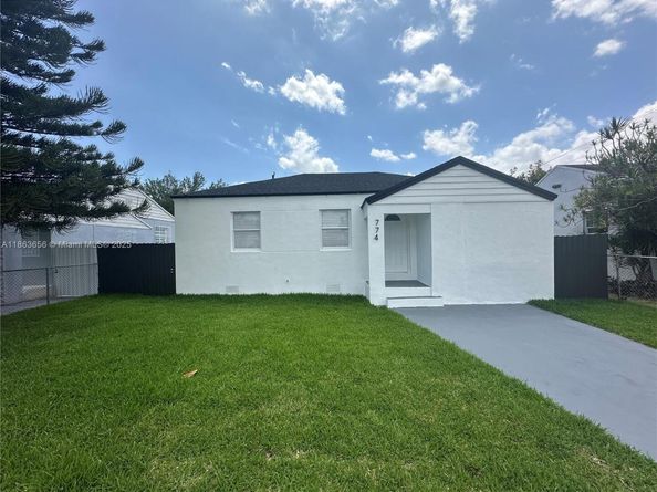 774 NW 74th St, Miami FL 33150