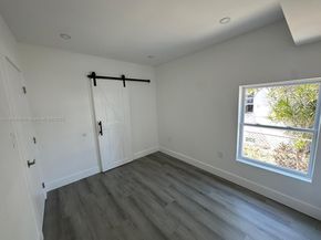 774 NW 74th St, Miami FL 33150