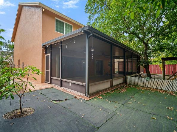 9701 SW 16th St, Pembroke Pines FL 33025