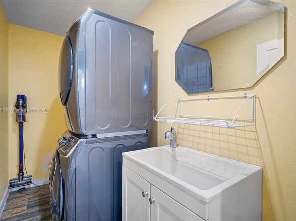 9701 SW 16th St, Pembroke Pines FL 33025