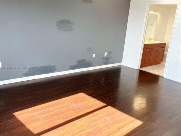 36 NW 6th Ave TS1, Miami FL 33128