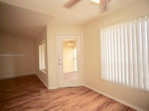 2667 NW 33rd St 2416, Oakland Park FL 33309