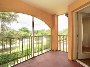 2667 NW 33rd St 2416, Oakland Park FL 33309