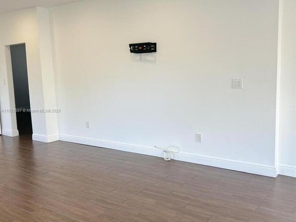 5790 SW 5th St, Miami FL 33144