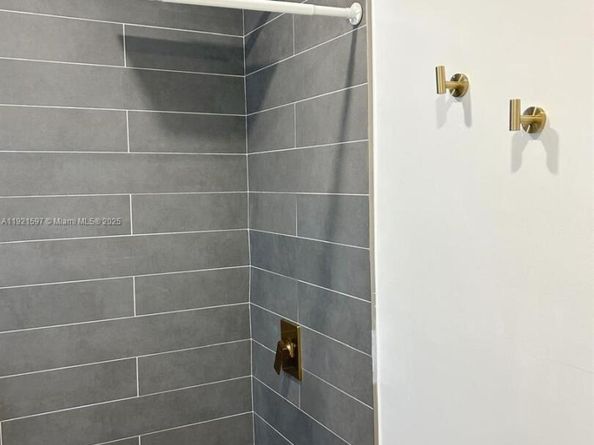 5790 SW 5th St, Miami FL 33144