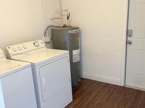 5790 SW 5th St, Miami FL 33144