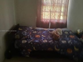 2370 NW 96th St, Miami FL 33147