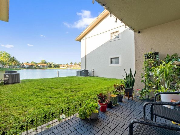 1540 Windorah Way D, West Palm Beach FL 33411