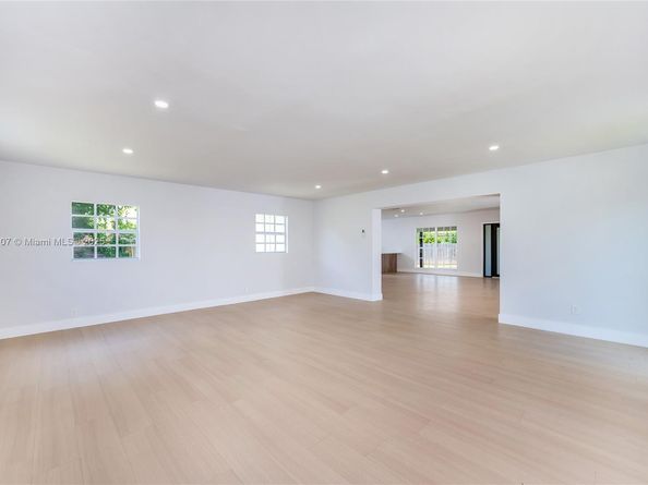Undisclosed Address #A11865807, Cutler Bay FL 33157