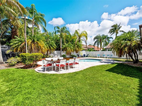 773 Verona Lake Dr, Weston FL 33326