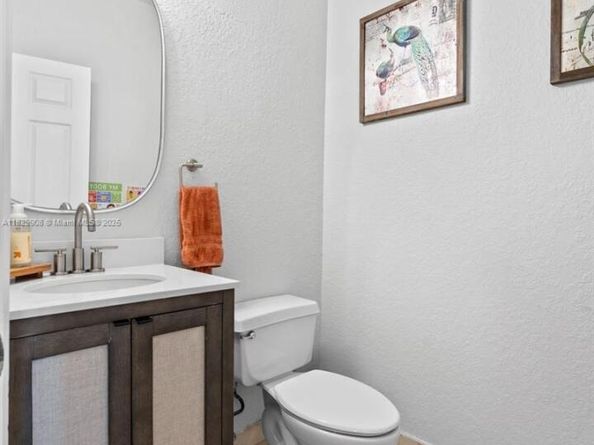773 Verona Lake Dr, Weston FL 33326