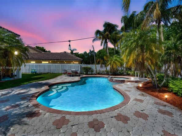 773 Verona Lake Dr, Weston FL 33326