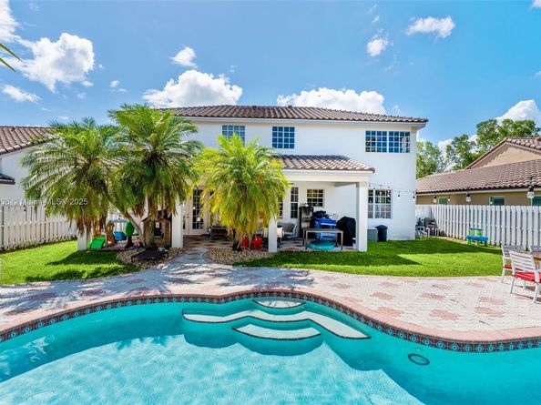 773 Verona Lake Dr, Weston FL 33326