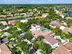773 Verona Lake Dr, Weston FL 33326