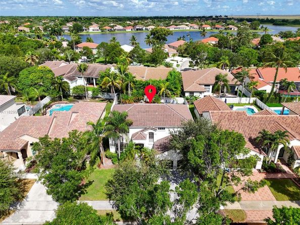 773 Verona Lake Dr, Weston FL 33326