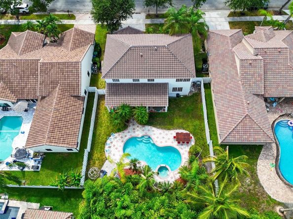 773 Verona Lake Dr, Weston FL 33326
