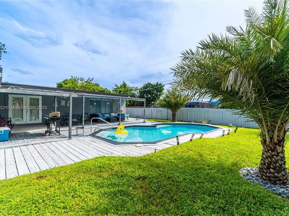 3338 Taft St, Hollywood FL 33021