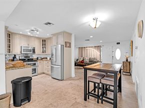 3338 Taft St, Hollywood FL 33021