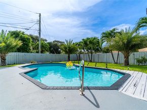 3338 Taft St, Hollywood FL 33021