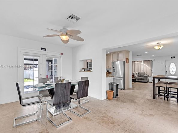 3338 Taft St, Hollywood FL 33021