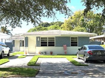3652 3654 SW 22nd Ter