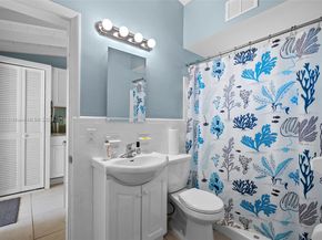 7720 SW 79th Ct, Miami FL 33143
