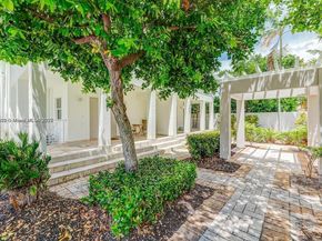 1043 SW 9th Ct F1, Miami FL 33130