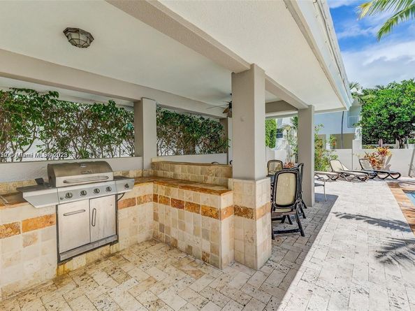 1043 SW 9th Ct F1, Miami FL 33130